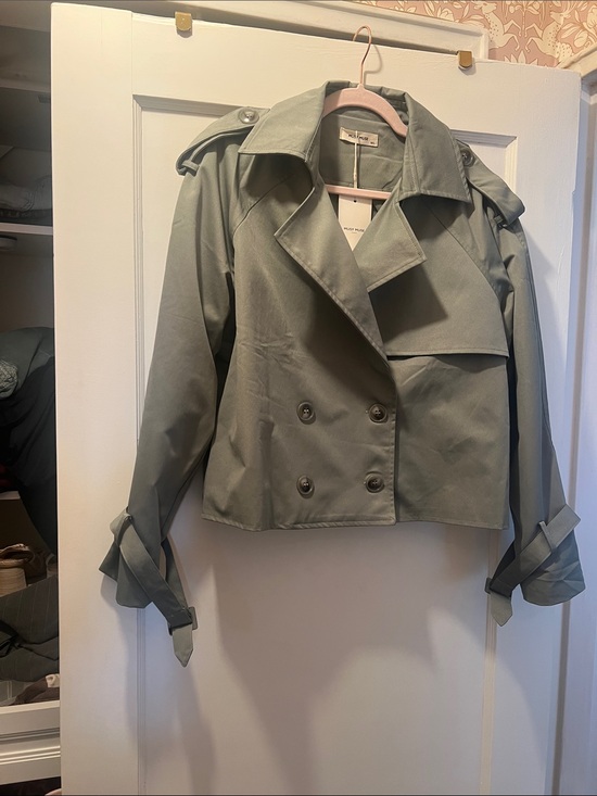musy muse Jackets & Blazers - ****NWT**** Cropped Double-Breasted Trench Coat - Sage Green